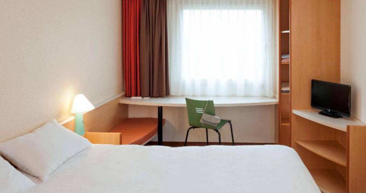 Ibis Gading Serpong.jpg